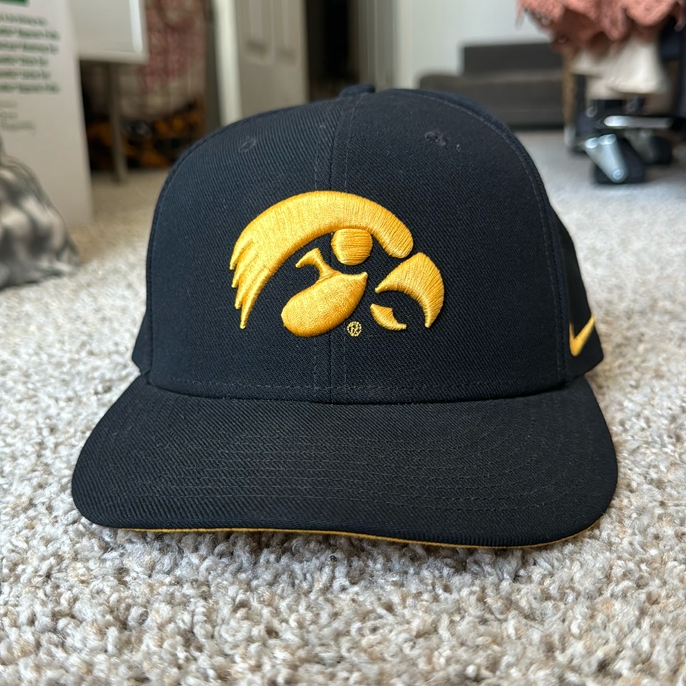 Iowa Hawkeyes Nike SnapBack Hat